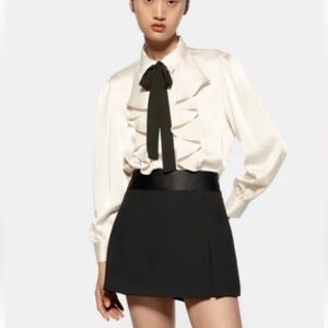 [Rare] Zara blouse with bow Size XL